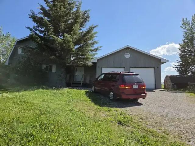 4 Bedroom Apartment Cochrane AB 104179784