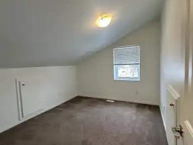 4 Bedroom Apartment Edmonton AB 102794865