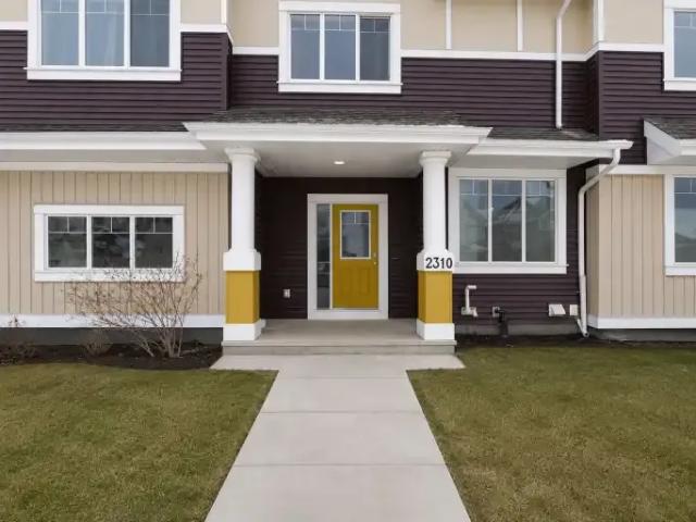 4 Bedroom Apartment Edmonton AB 102701383