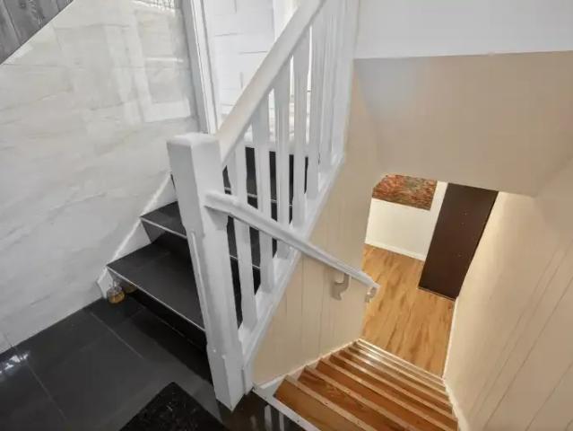 4 Bedroom Apartment Edmonton AB 103179122