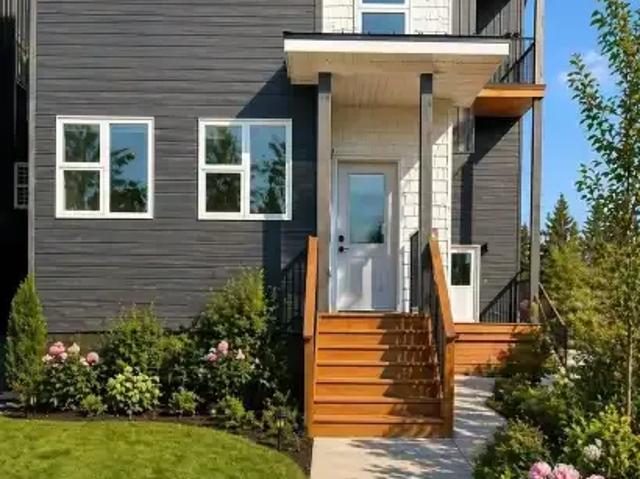 4 Bedroom Apartment Edmonton AB 104181608