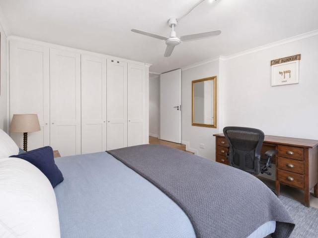 4 Bedroom Apartment / Flat For Sale in Fresnaye