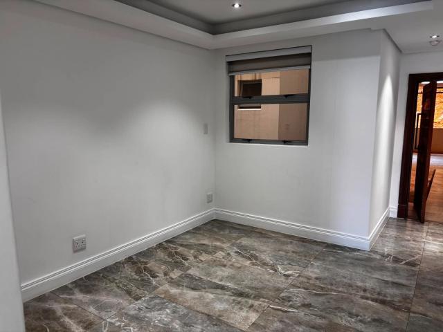 4 Bedroom Apartment / Flat To Rent in Umhlanga Central