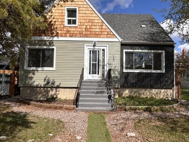4 Bedroom Apartment for Rent at 11205 68 St Nw, Edmonton, AB T5B 1N6 Bellevue