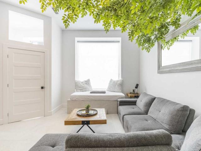 4 Bedroom Apartment for Rent at 4107 Rte 335 #1061559P, Montréal, QC H2W None