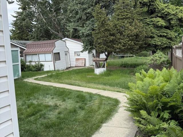 4 Bedroom Apartment for Rent at 9305 151 St Nw, Edmonton, AB T5R 1K1 Sherwood