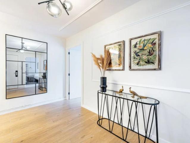 4 bedroom apartment for rent in El Baix Guinaró