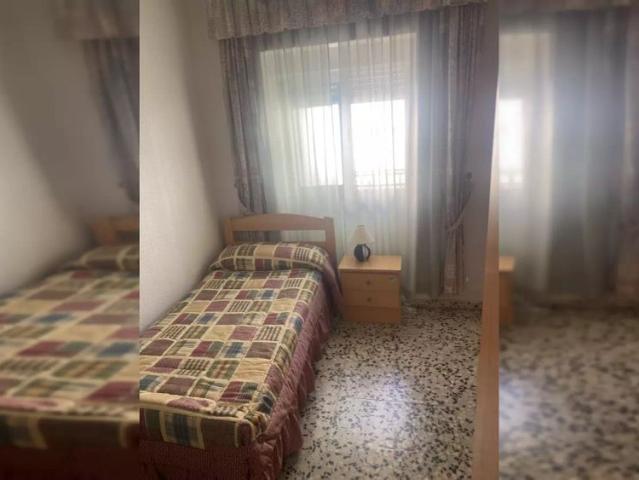 4 bedroom apartment for rent in Pajaritos, Granada