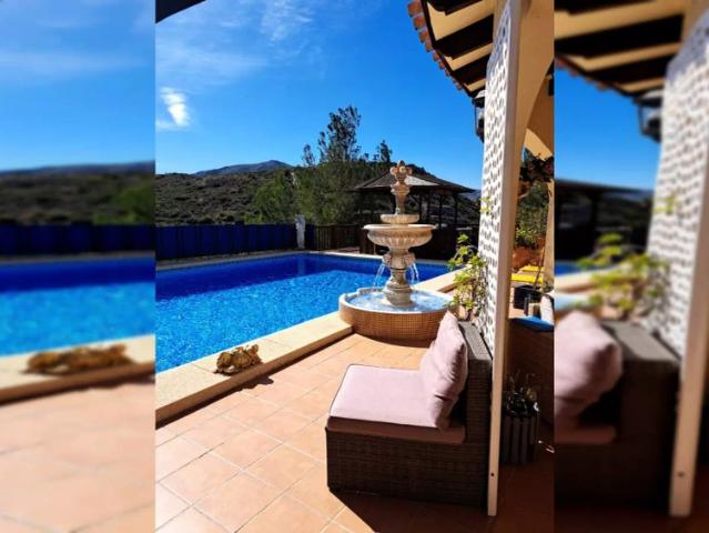 4 bedroom apartment for rent in Pego, bills included