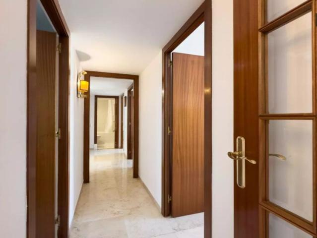 4 bedroom apartment for rent in Sant Gervasi Galvany