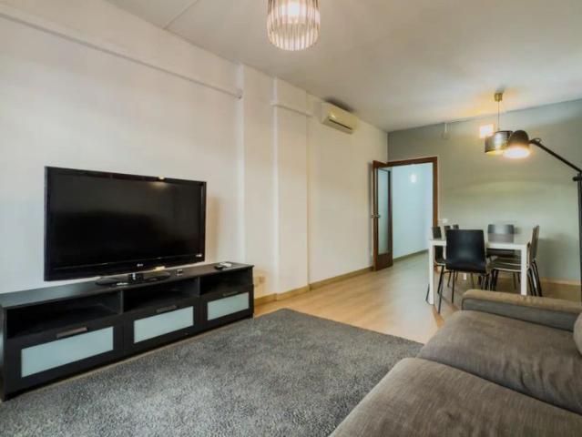 4 bedroom apartment for rent in Sants, Barcelona