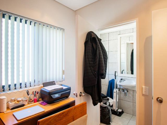 4 Bedroom Apartment For Sale in Sea Point