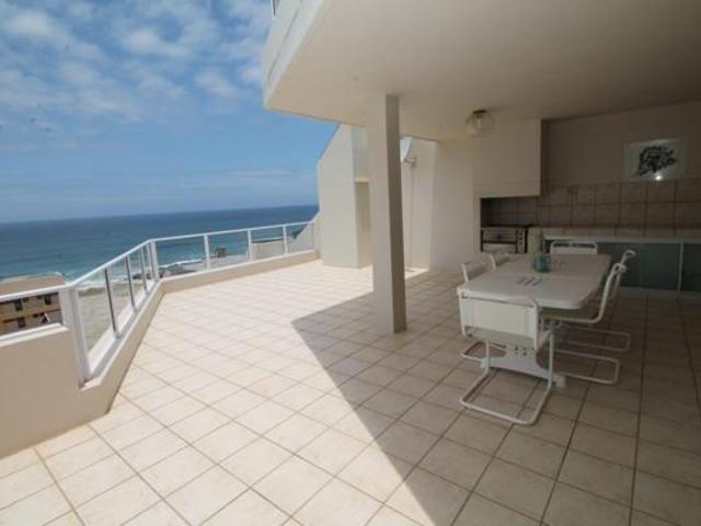 4 Bedroom Apartment in Manaba Beach