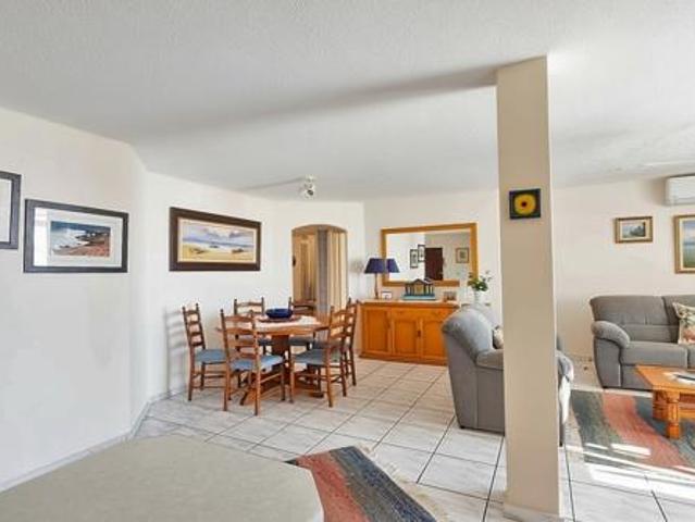4 Bedroom Apartment in Manaba Beach