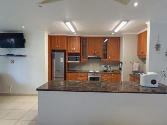 4 Bedroom Apartment in Manaba Beach