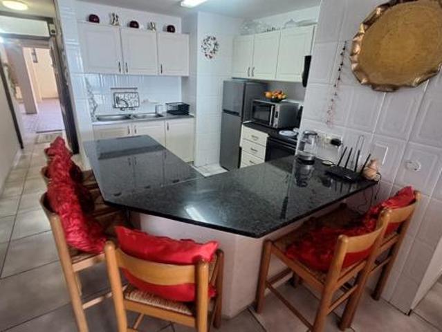 4 Bedroom Apartment in Manaba Beach