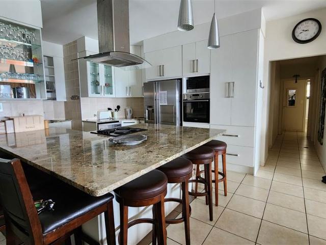4 Bedroom Apartment in Margate