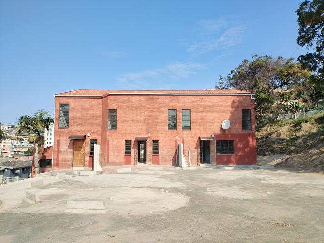 4 Bedroom Apartment in Overport