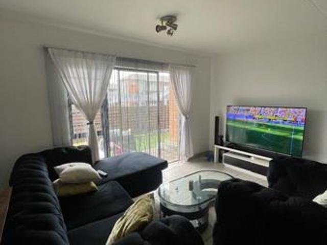 4 Bedroom Apartment in Esther Park