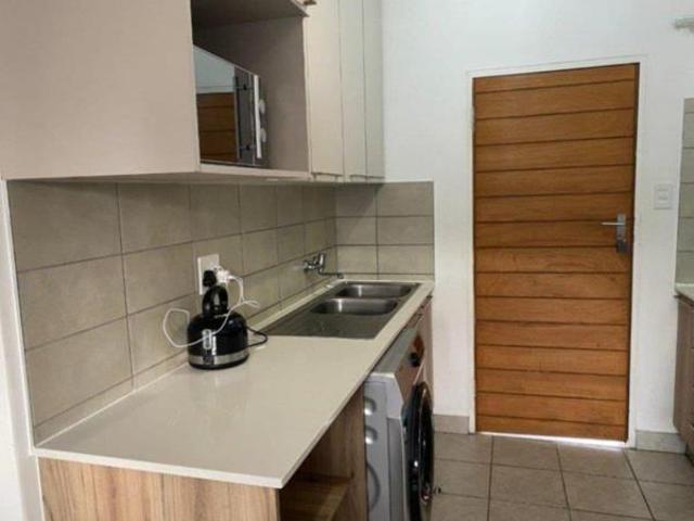 4 Bedroom Apartment in Glen Marais