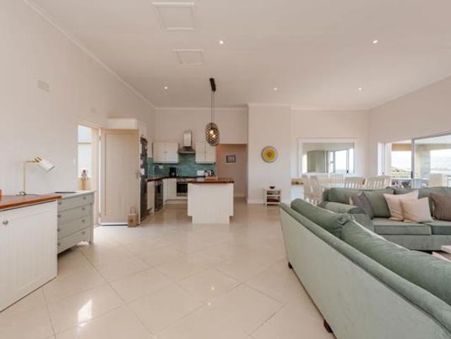 4 Bedroom Apartment in Goose Valley Golf Estate