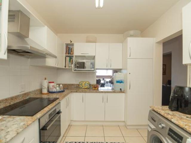 4 Bedroom Apartment in Humewood