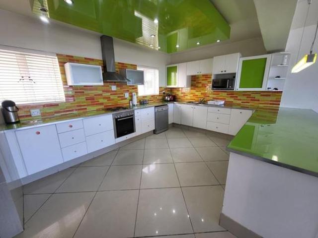 4 Bedroom Apartment in Humewood