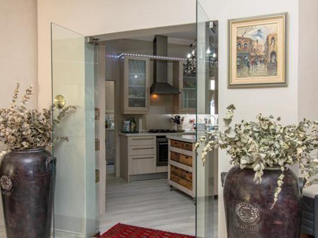 4 Bedroom Apartment in Kleinmond