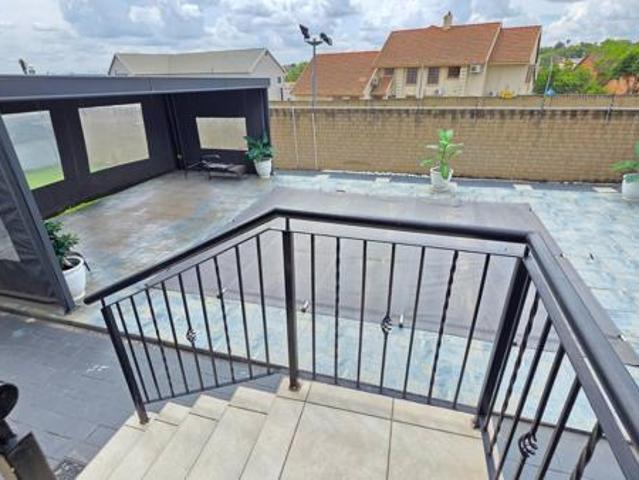 4 Bedroom Apartment in Kosmosdal