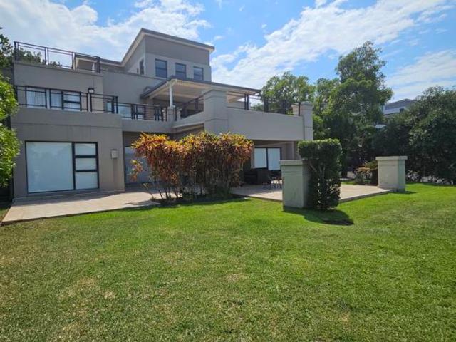 4 Bedroom Apartment in Palm Lakes Estate