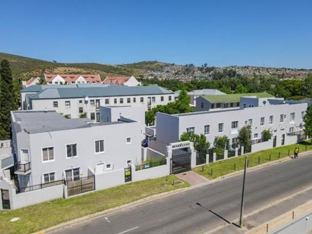 4 Bedroom Apartment in Stellenbosch Central