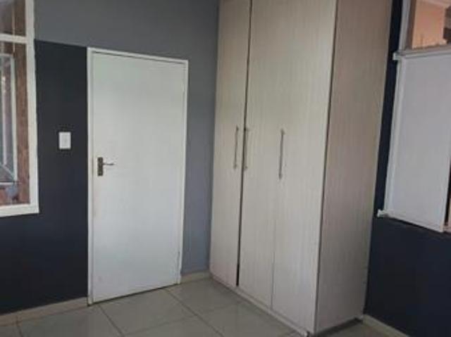 4 Bedroom Apartment in Sunnyside