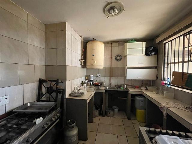 4 Bedroom Apartment in Sunnyside