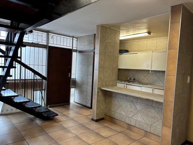4 Bedroom Apartment in Sunnyside