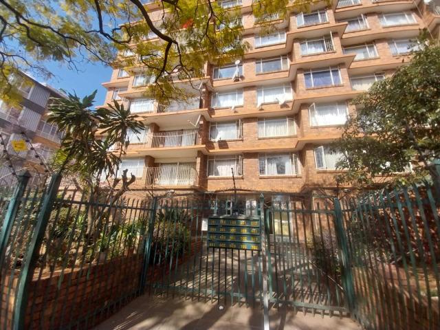 4 Bedroom Apartment in Sunnyside