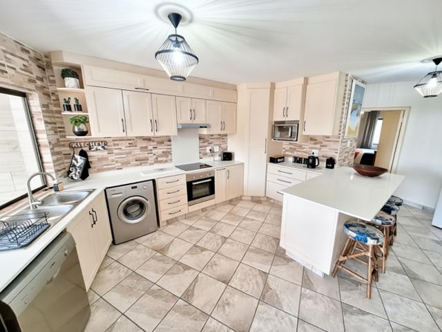 4 Bedroom Apartment in Saint Michaels on Sea