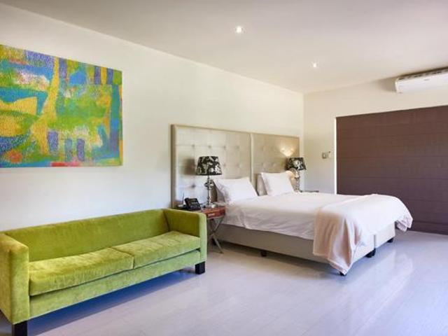 4 Bedroom Apartment in Sandown