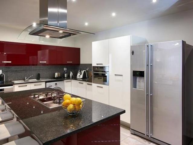 4 Bedroom Apartment in Sandown