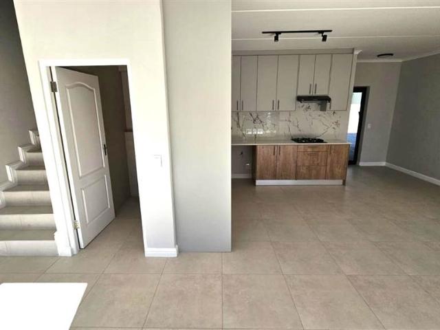 4 Bedroom Apartment in Sandown