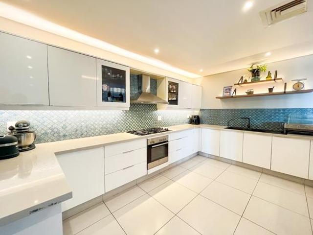 4 Bedroom Apartment in Simbithi Estate