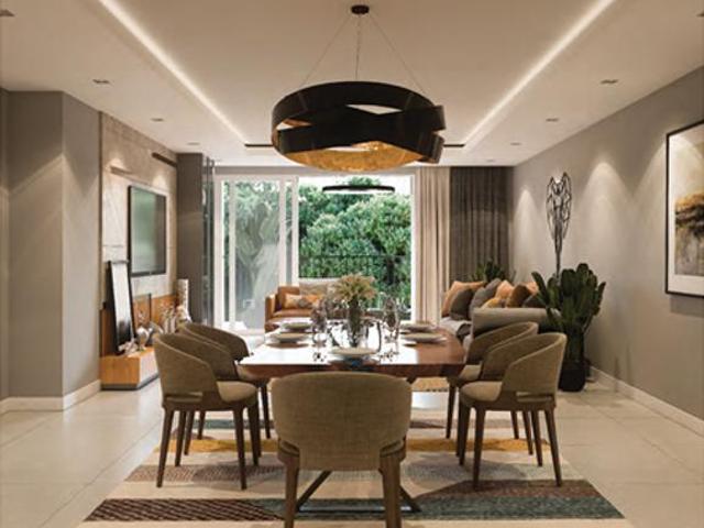4 bedroom apartment in springvalley