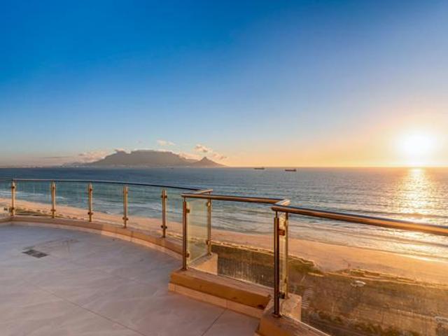 4 Bedroom Apartment in Table View