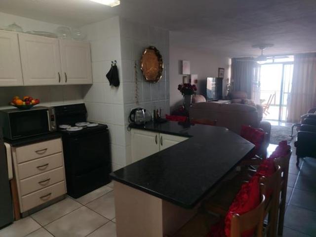 4 Bedroom Apartment in Uvongo Beach