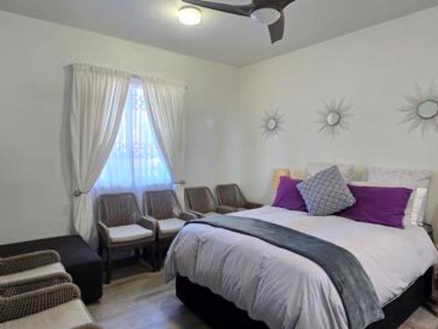 4 Bedroom Apartment in Uvongo Beach