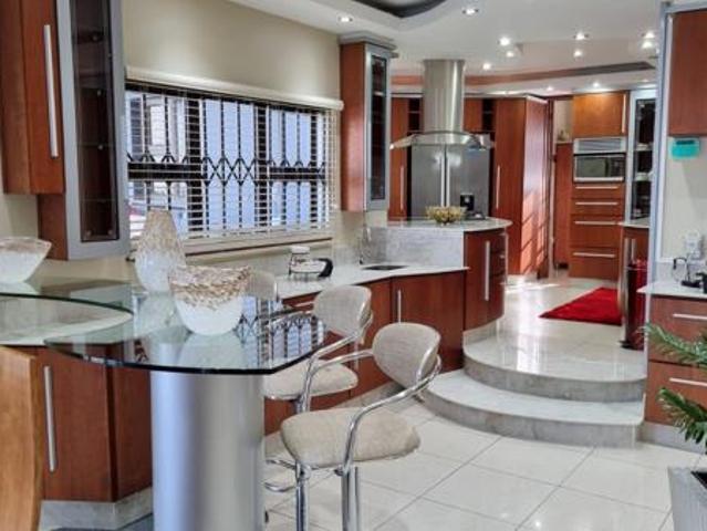 4 Bedroom Apartment in Umdloti
