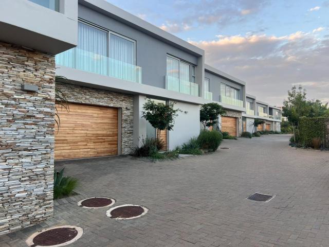 4 Bedroom House in Umhlanga Central