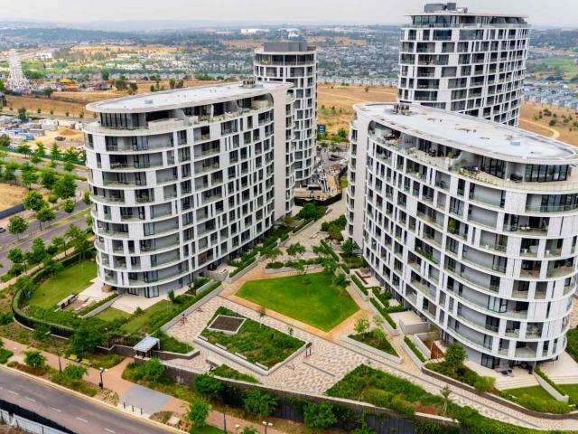 4 Bedroom Apartment in Waterfall
