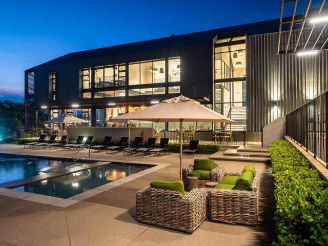 4 Bedroom Apartment in Waterfall