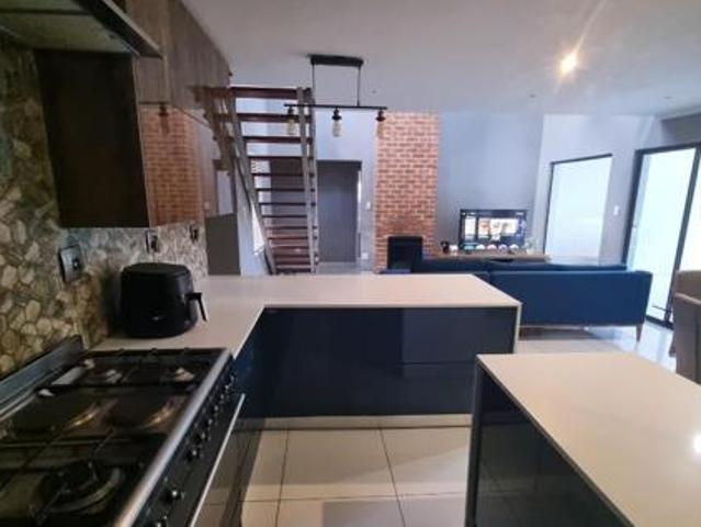 4 Bedroom Apartment in Waterval East