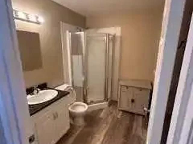 4 Bedroom Apartment Sexsmith AB 102883682